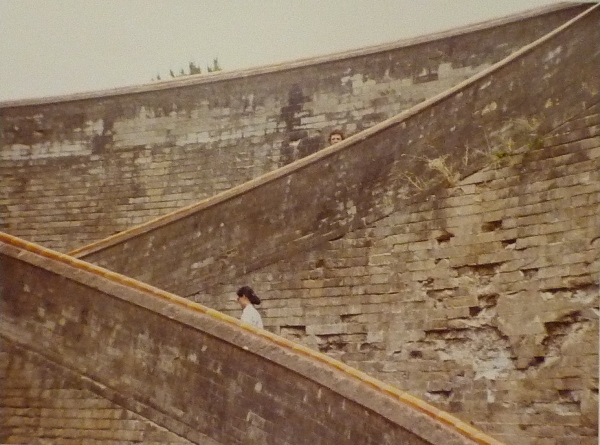 hockney_01_eastern-china_tombs.jpg 600×445 174K hockney_01_eastern-china_tombs.jpg 600×445 174K